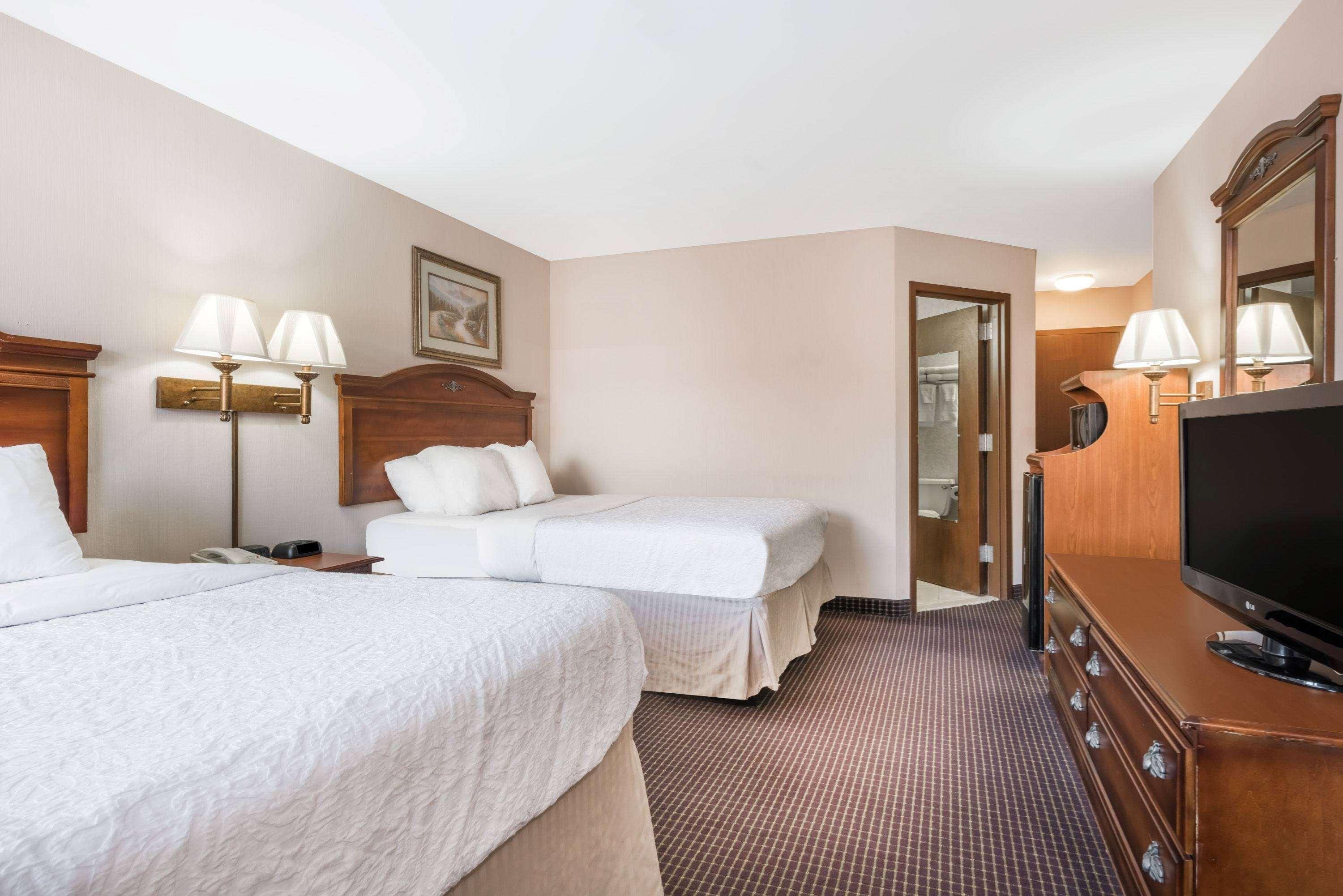 รามาดา บาย วินด์แฮม พอตส์วิลล์/แฟรกวิลล์ Hotel Pottsville ภายนอก รูปภาพ